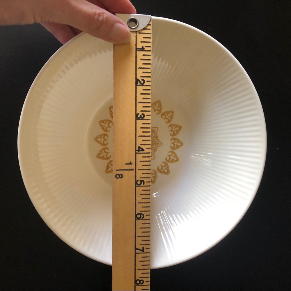 Vintage Serving Bowl With Inner Ridges - Picture 2 of 7